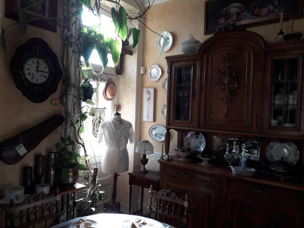 مبيت وإفطار Usson-en-Forez La Ganse Blanche المظهر الخارجي الصورة